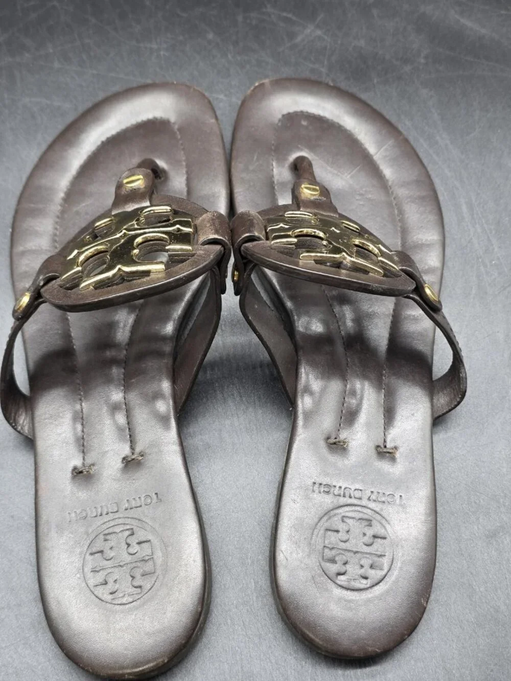 Tory Burch Sandals Womens Size 7 Brown Miller Logo Leather Thong Flat Shoes